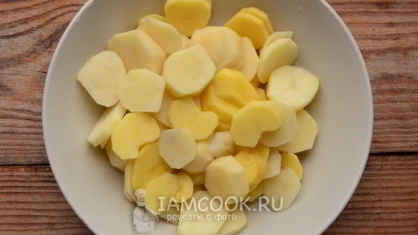 картошка с курицей, сыром и майонезом в духовке