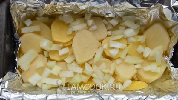 картошка с курицей, сыром и майонезом в духовке