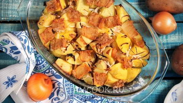 картошка с салом в духовке