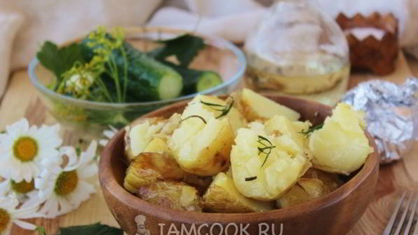 картошка в мундире в фольге в духовке