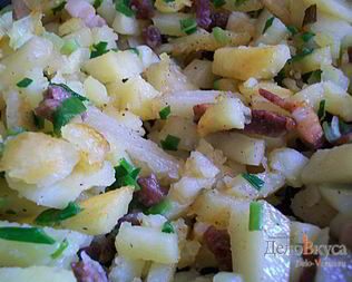 Картошка жаренная с салом