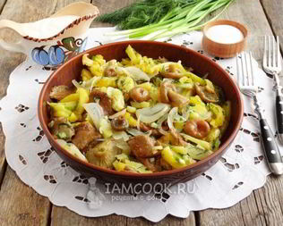 Жареная картошка с солеными грибами