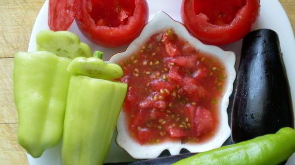 бадымджан, бибяр, помидор долмасы