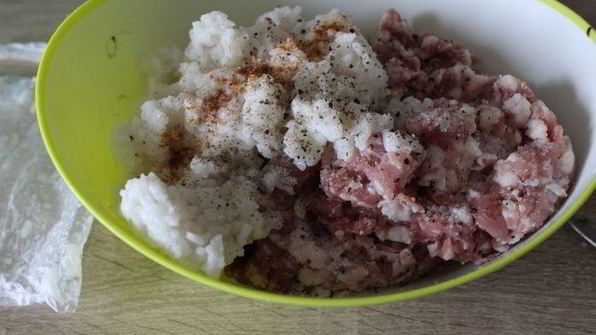 запеченные голубцы в кетчупе и сметане