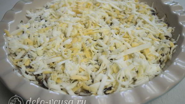 грибы в сметане под сыром