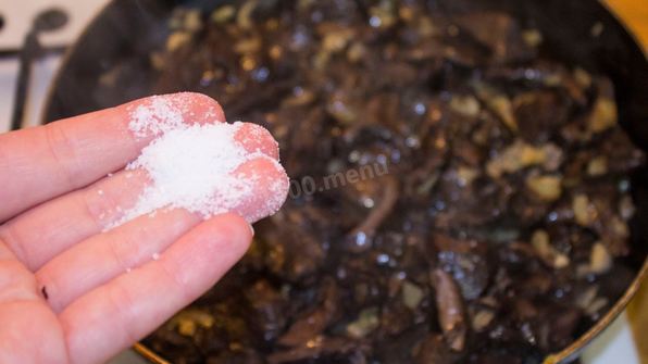 грибы в сметане в духовке запеченные с сыром