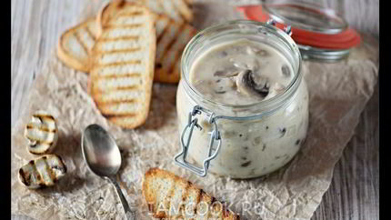 Грибы в сметанном соусе