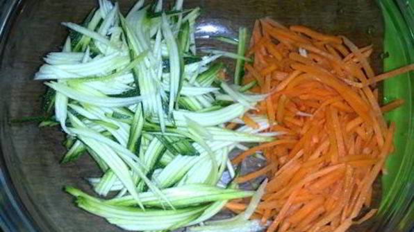 грибы вешенки с овощами по-корейским мотивам