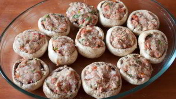 шампиньоны, фаршированные мясом