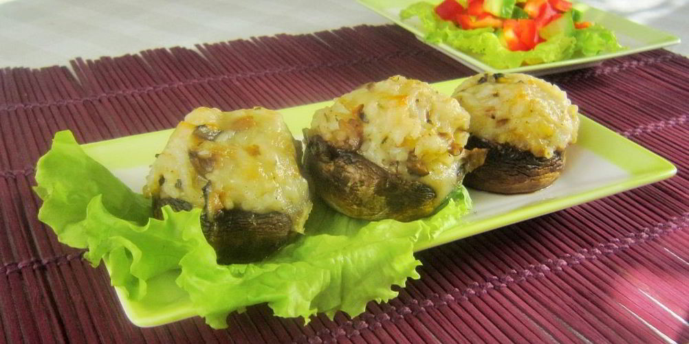 Рецепт шампиньонов, фаршированных рисом и сыром