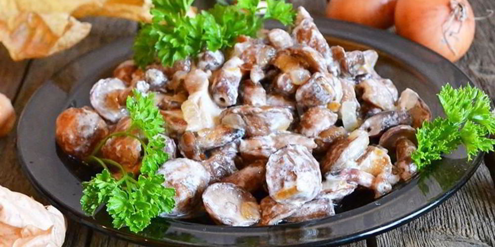 Рецепт жареных маслят в сметане