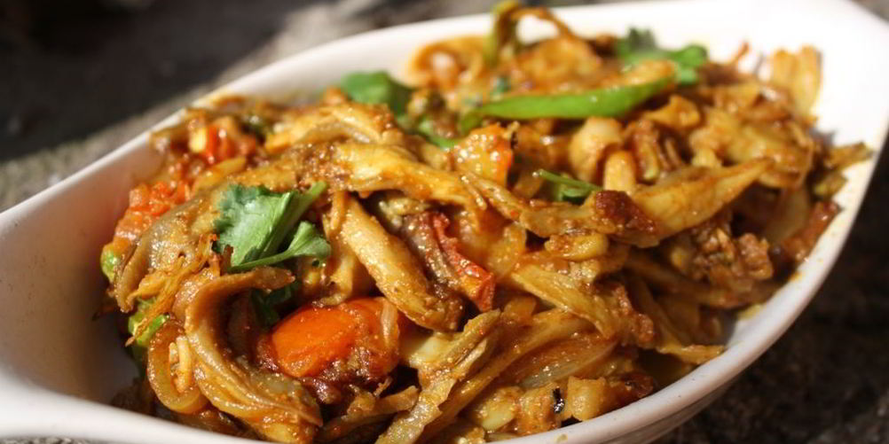 Рецепт жареных вешенок с луком