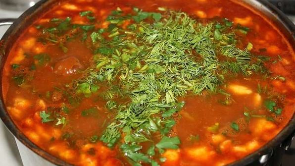 говяжий гуляш с чипетками