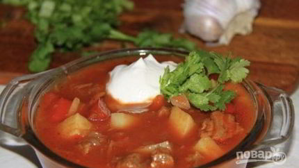 Гуляш из говядины с паприкой