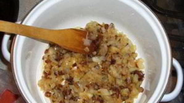 гуляш из говядины с помидорами