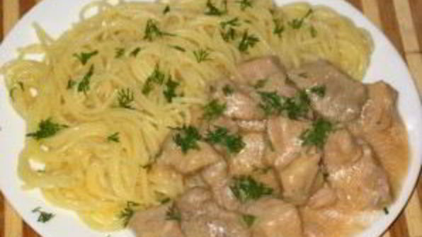 гуляш из говядины со сливками