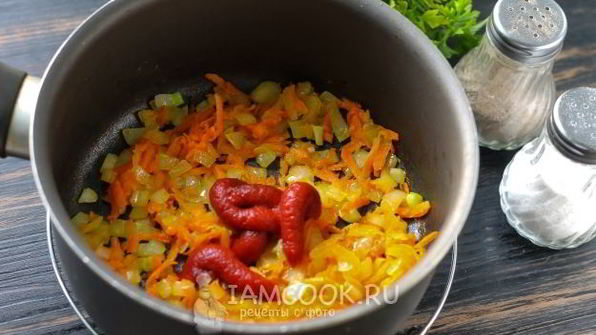 гуляш из куриных желудков