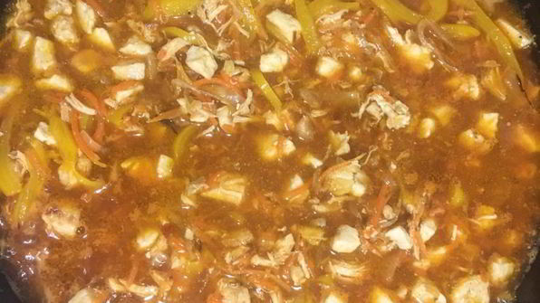 гуляш из курицы с пюре из цветной капусты