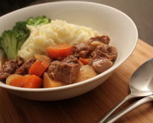 Гуляш с картофелем