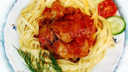 Гуляш с овощами