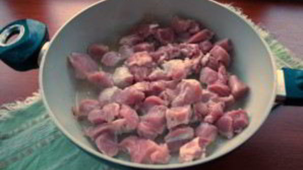 гуляш с яблоком