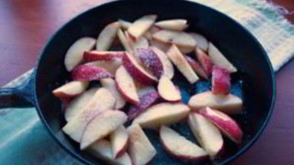 гуляш с яблоком