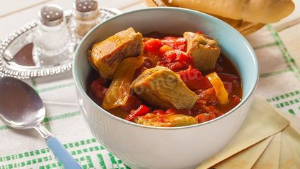 Гуляш в духовке