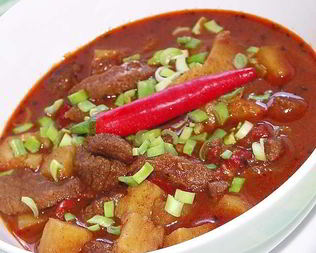 Суп-гуляш по-венгерски