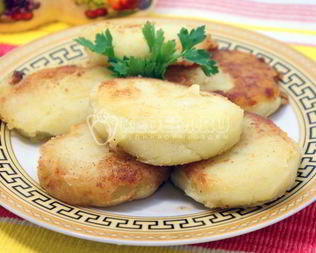 Картофельные котлеты