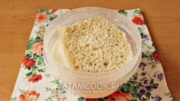 котлеты с подливкой на сковороде