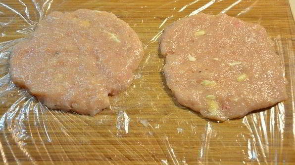 куриные котлеты с грибной начинкой