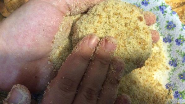 нежные куриные котлеты с болгарским перцем и сыром