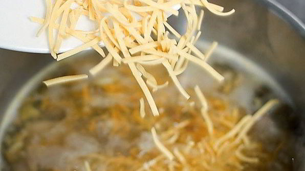 куриная лапша с потрохами