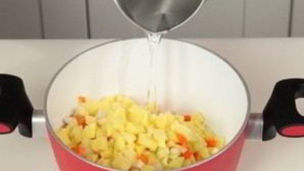 лапша с говядиной и овощами