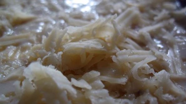 лазанья с курицей и сливочным соусом