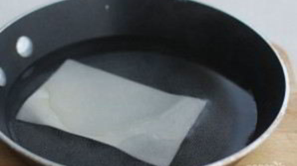 лазанья с курицей и соусом бешамель