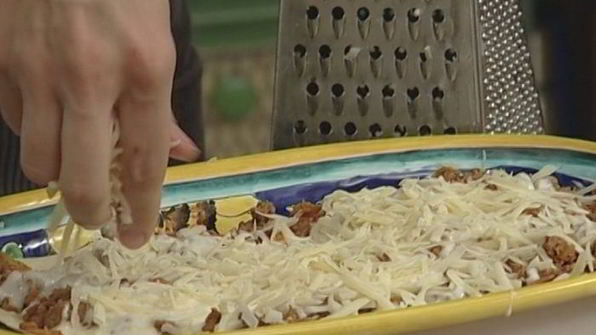 лазанья с соусом бешамель