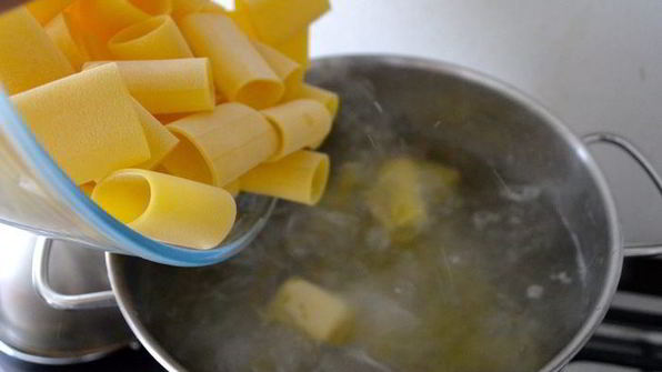 фаршированная запеченная паста