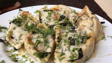 Фаршированные макароны ракушки под соусом бешамель