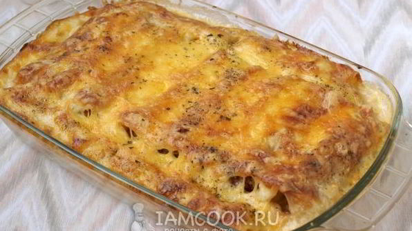 каннелони под соусом бешамель