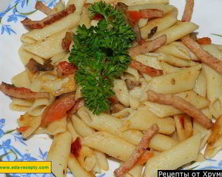 Макароны с ветчиной и шампиньонами