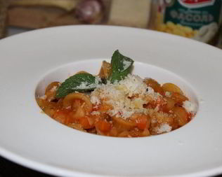 Паста Орекьетти с фасолью алла Романо