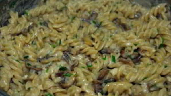 паста под сливочным соусом