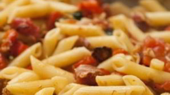 паста с беконом и помидорами