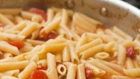 паста с беконом и помидорами