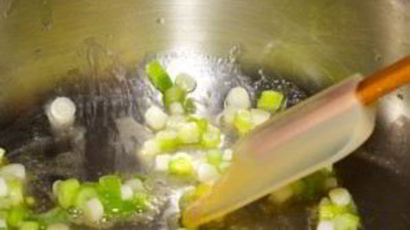 паста с красной рыбой и красной икрой