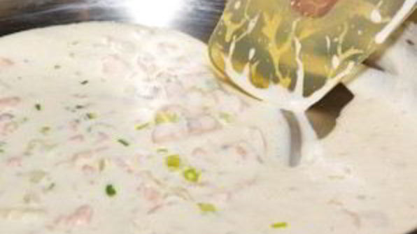 паста с красной рыбой и красной икрой