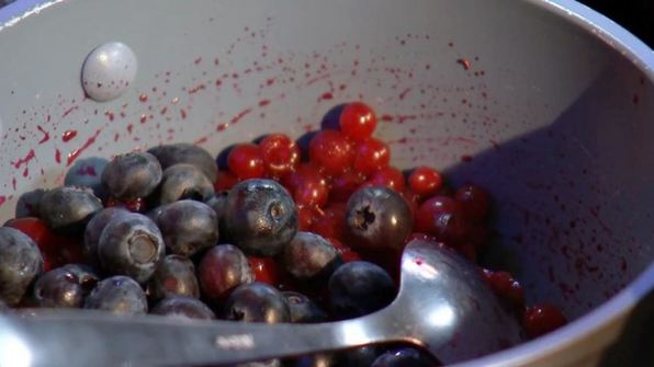 паста с куриной печенкой в винном соусе