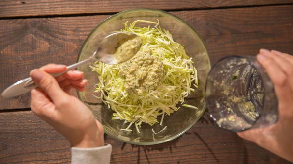 спагетти из кабачка под ореховым соусом