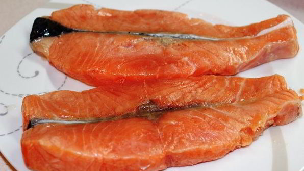 манты с семгой и шафраном